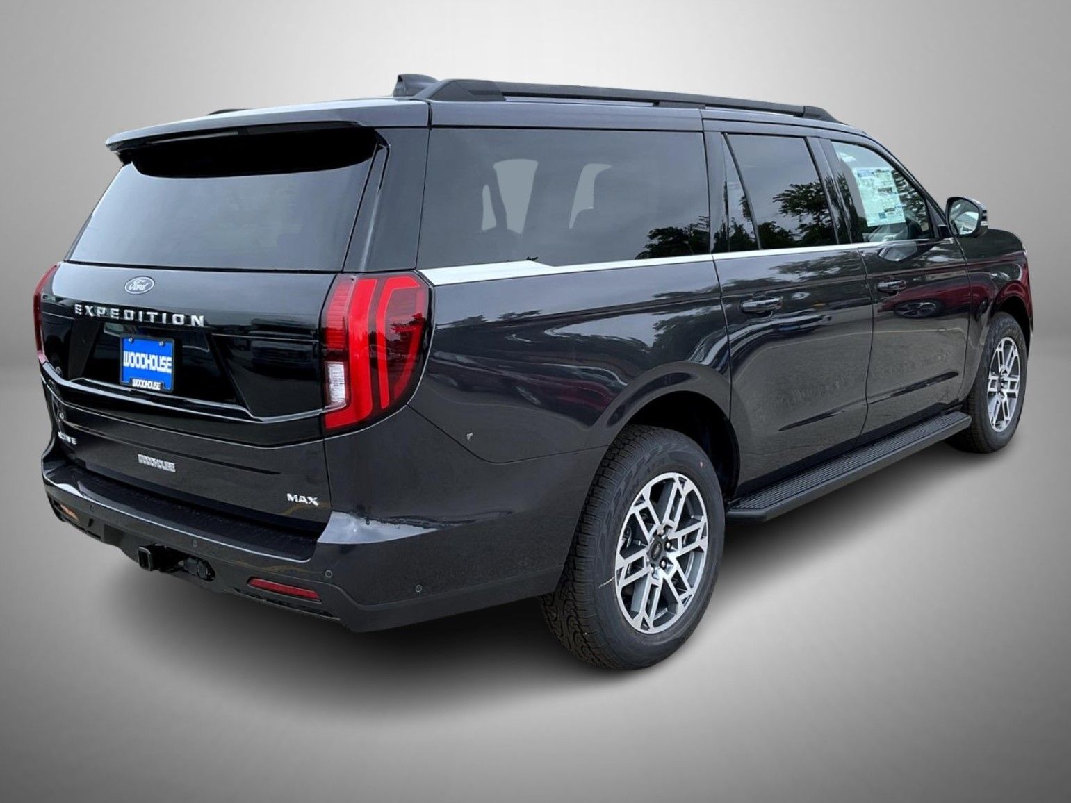 2025 Ford Expedition MAX photo 3
