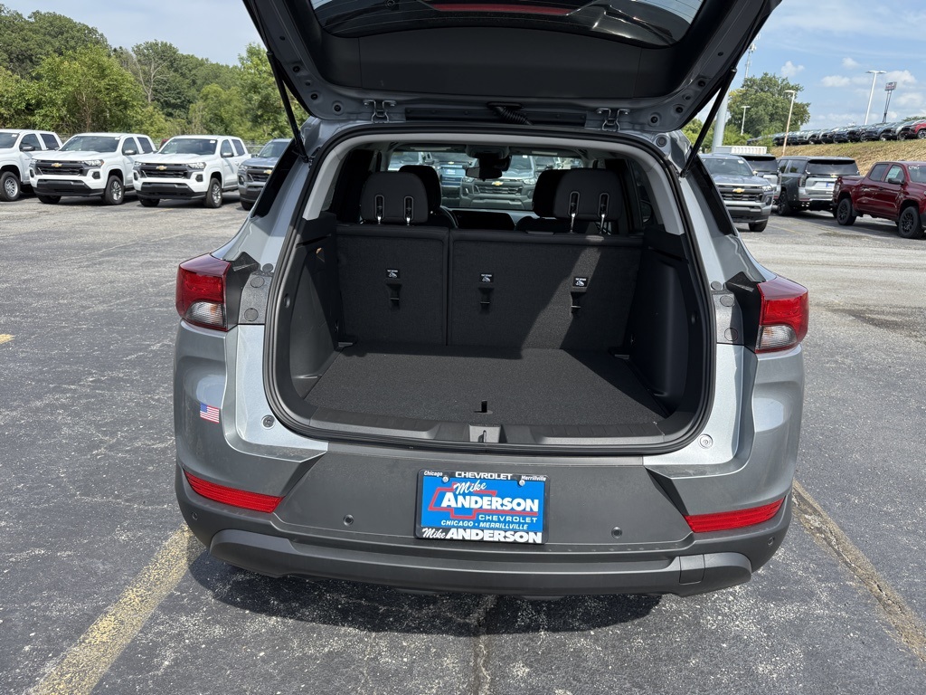 2026 Chevrolet Trailblazer LS photo 5