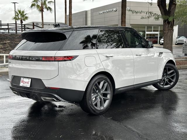 2025 Land Rover Range Rover Sport P360 SE photo 4