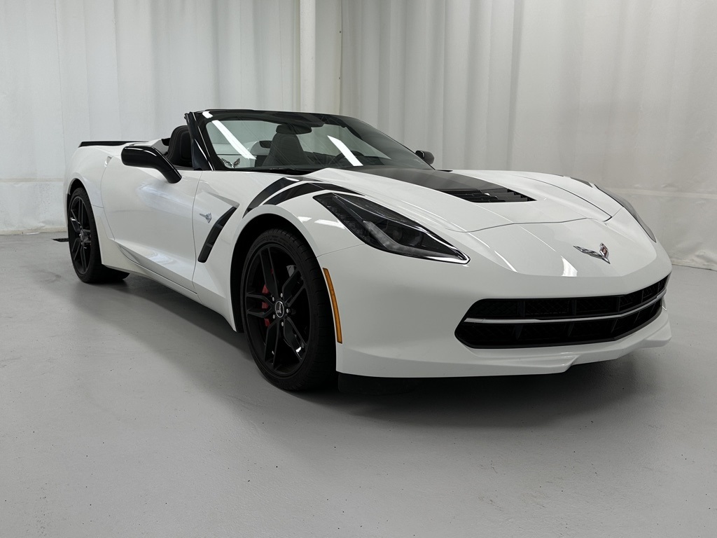 2014 Chevrolet Corvette Stingray Z51 2LT photo 2