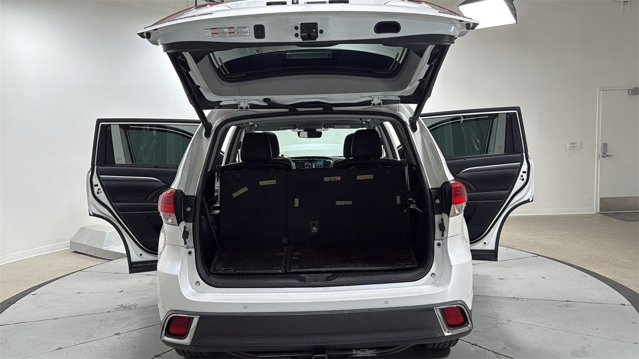 2018 Toyota Highlander Limited photo 16