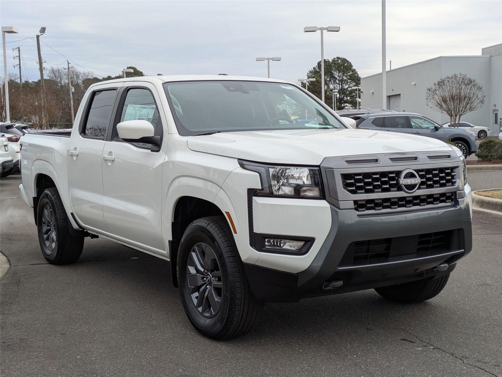2025 Nissan Frontier SV photo 3