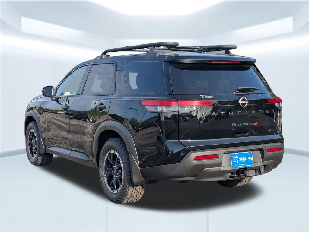 2025 Nissan Pathfinder Rock Creek photo 2