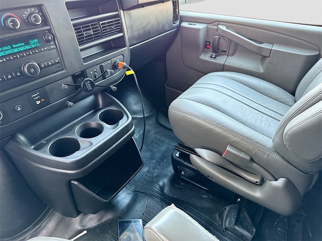 2016 Gmc Savana Cargo 3500 photo 21