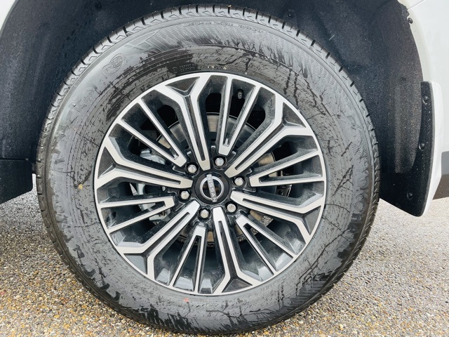 2026 Nissan Armada SL photo 7