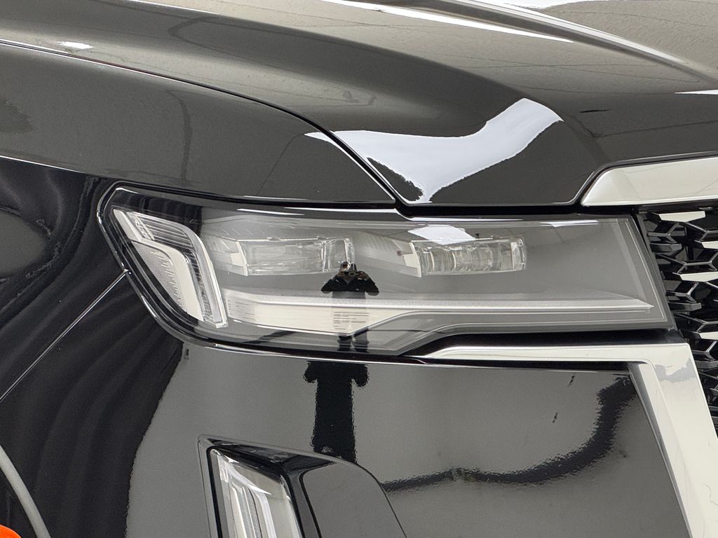 2024 Cadillac Escalade Premium Luxury photo 33