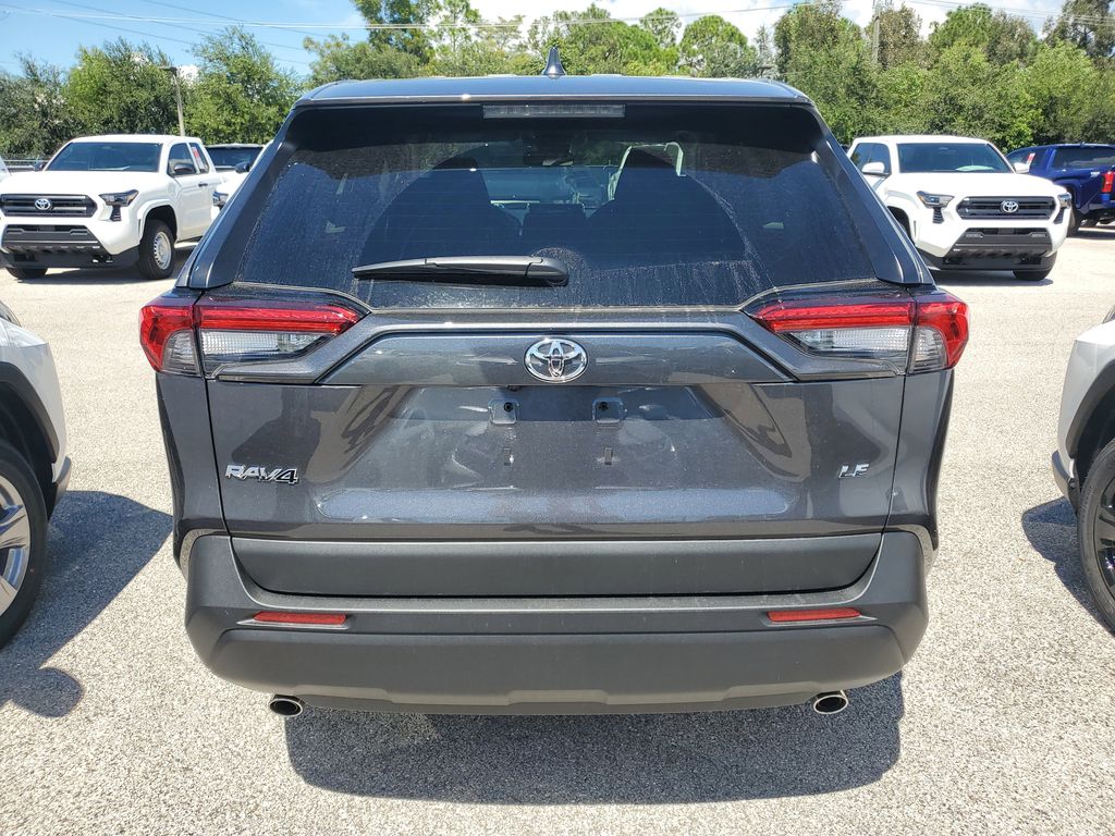 2025 Toyota RAV4 LE photo 4