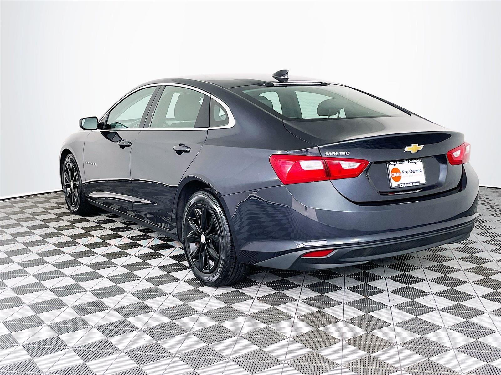 2023 Chevrolet Malibu 1LT photo 2
