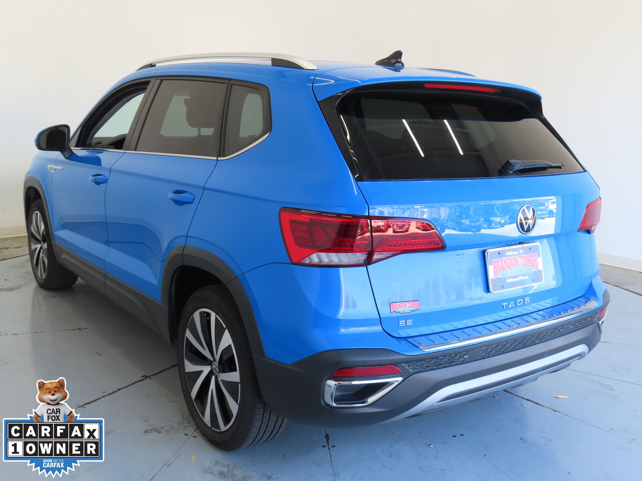 2023 Volkswagen Taos SE photo 4