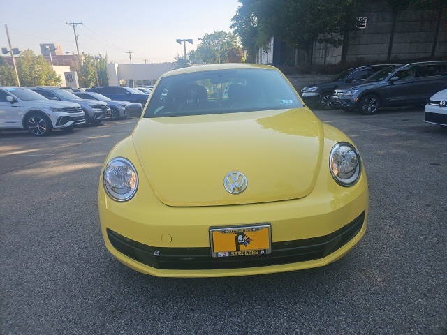 2015 Volkswagen Beetle 1.8T Classic photo 5
