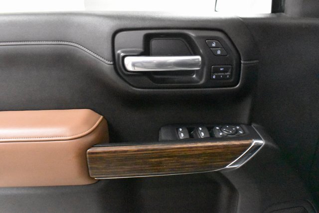 2020 Chevrolet Silverado 1500 High Country photo 16