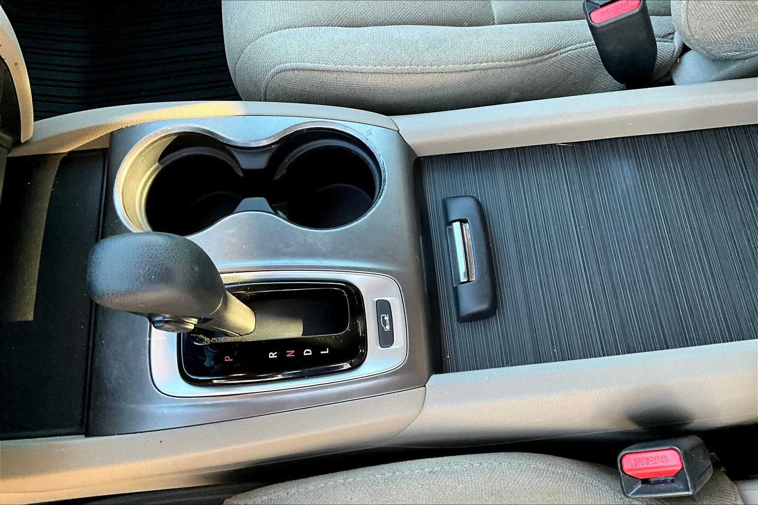 2020 Honda Pilot EX photo 14