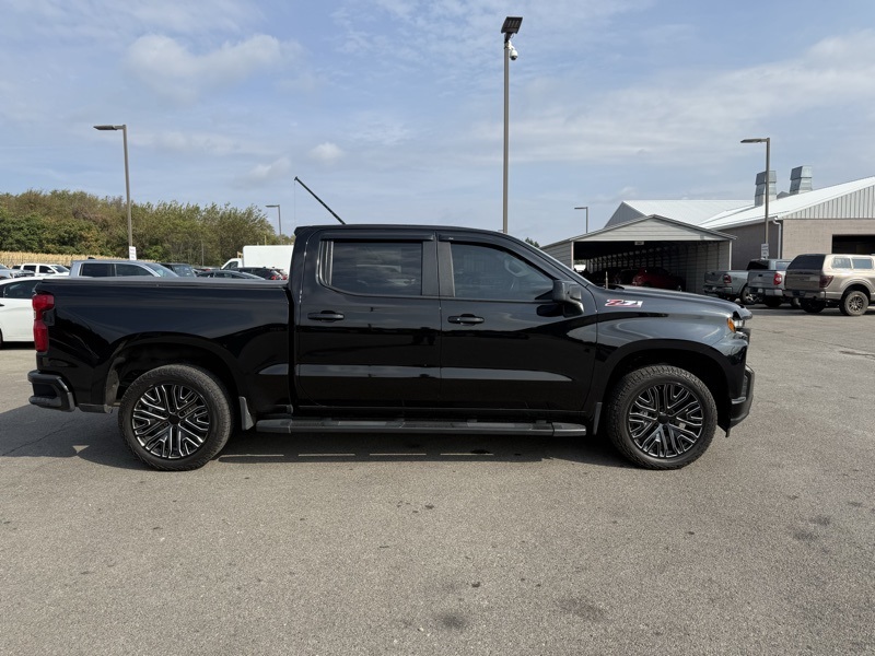 2022 Chevrolet Silverado 1500 RST photo 3
