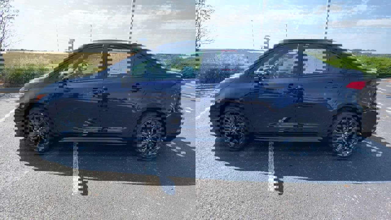 2025 Toyota Corolla SE photo 4
