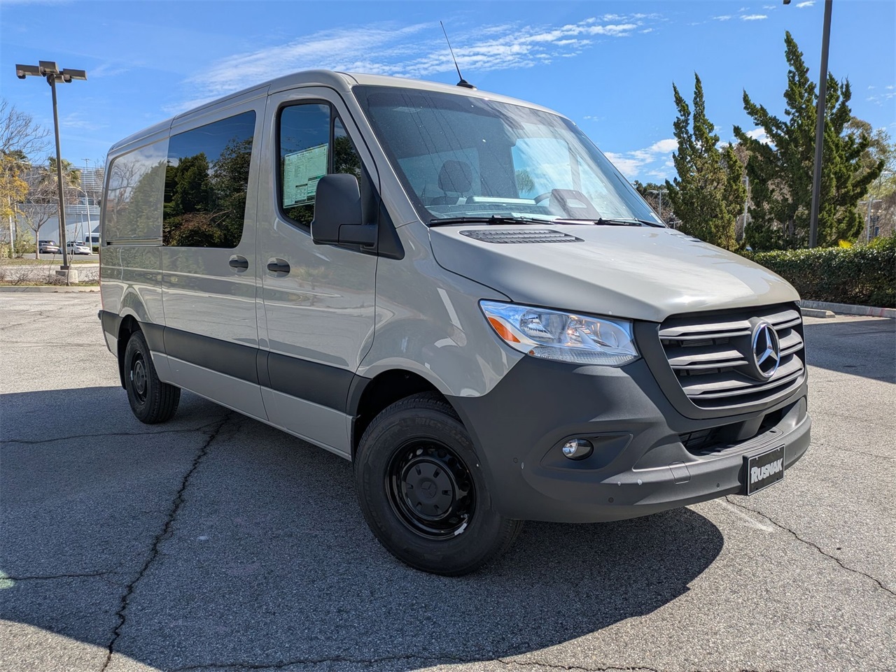 2025 Mercedes-Benz Sprinter Cargo Van Base's photo