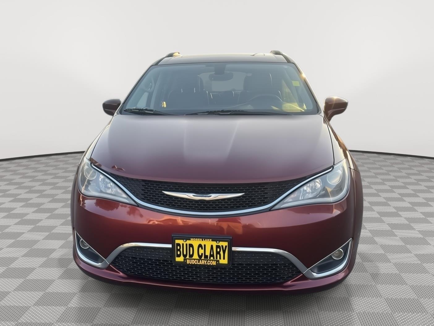 2017 Chrysler Pacifica Touring Plus photo 8
