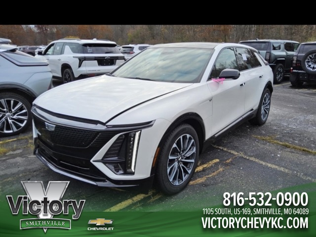 2024 Cadillac LYRIQ Sport 1's photo