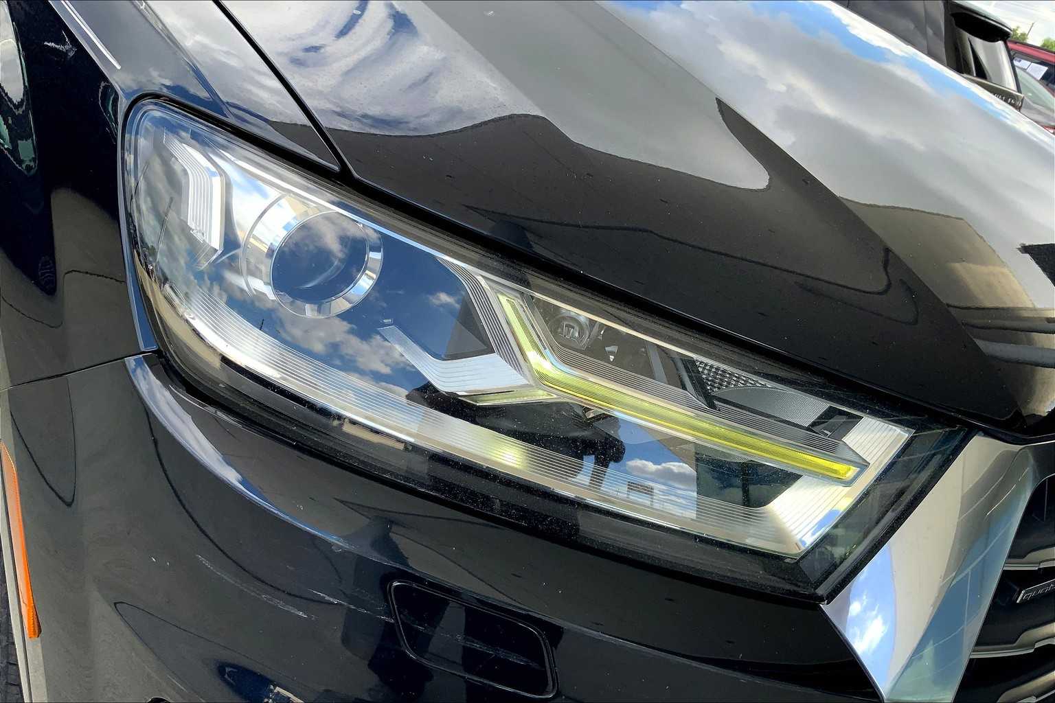 2017 Audi Q7 Premium photo 13