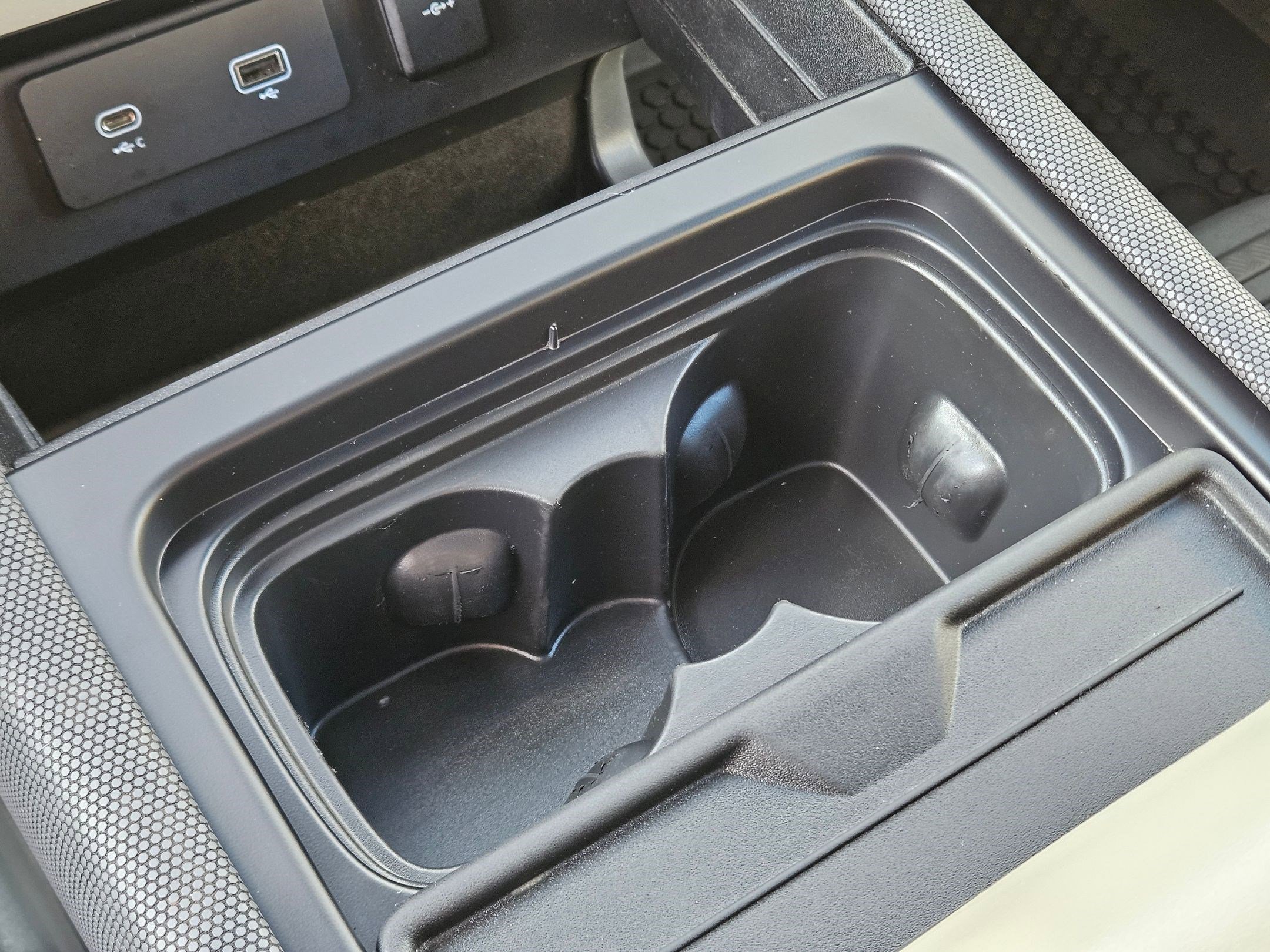 2022 Land Rover Defender X-Dynamic HSE photo 26