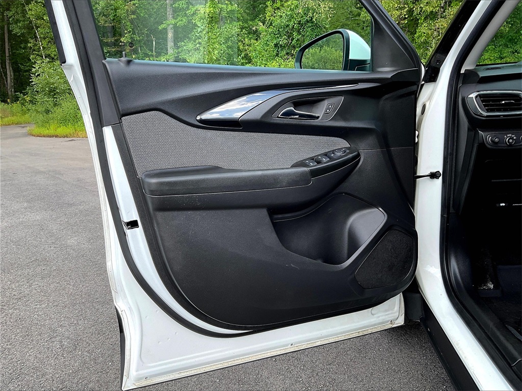 2023 Chevrolet Trailblazer LT photo 9