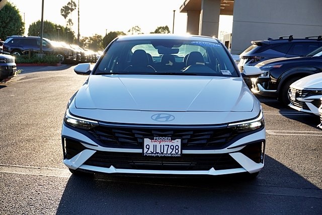 2024 Hyundai Elantra SEL photo 4