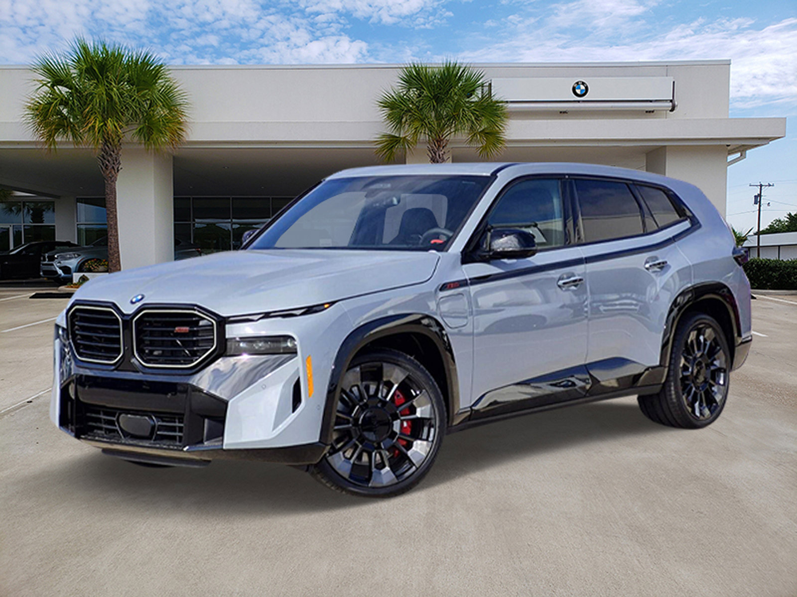 2026 BMW XM Base's photo