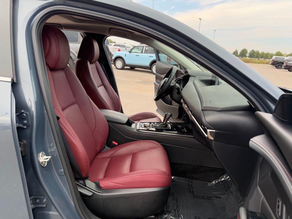 2023 Mazda CX-30 2.5 S Carbon photo 16