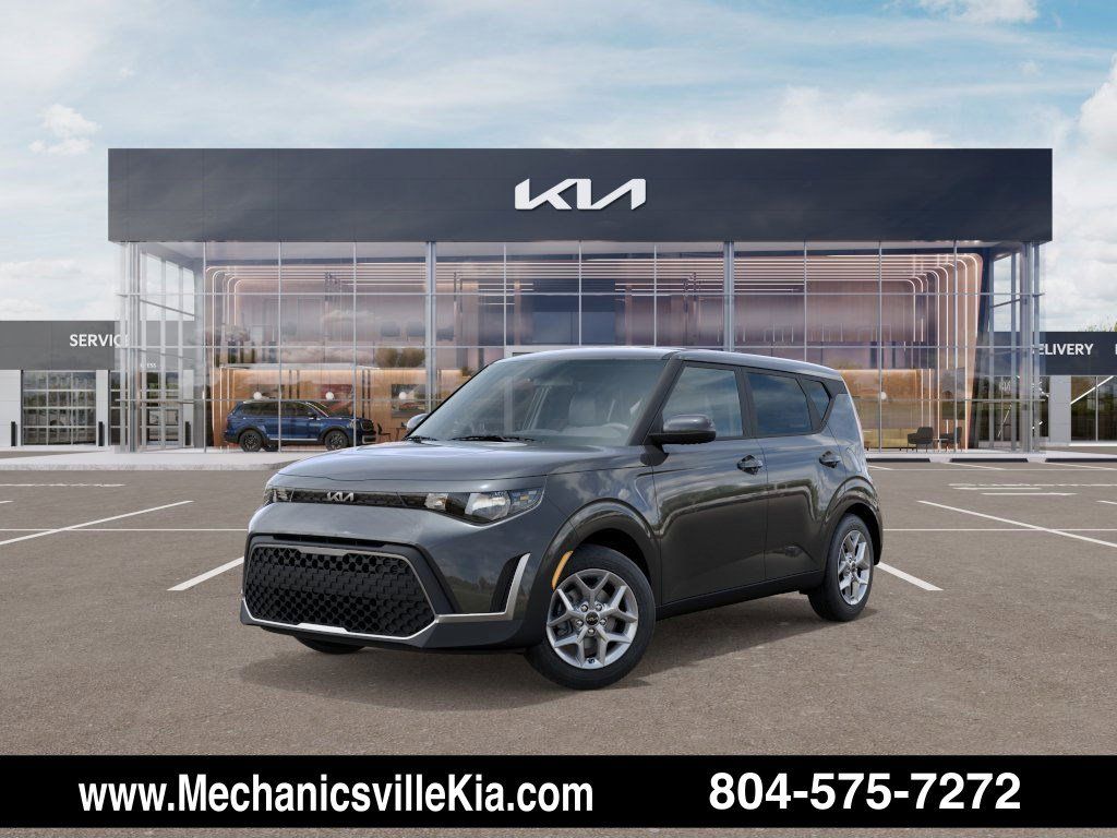 2025 Kia Soul LX's photo