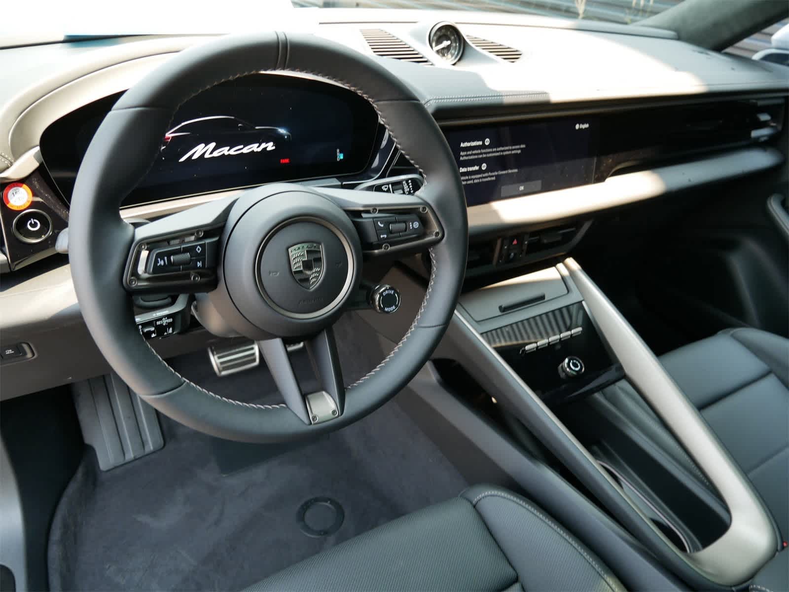 2025 Porsche Macan Electric Turbo photo 4