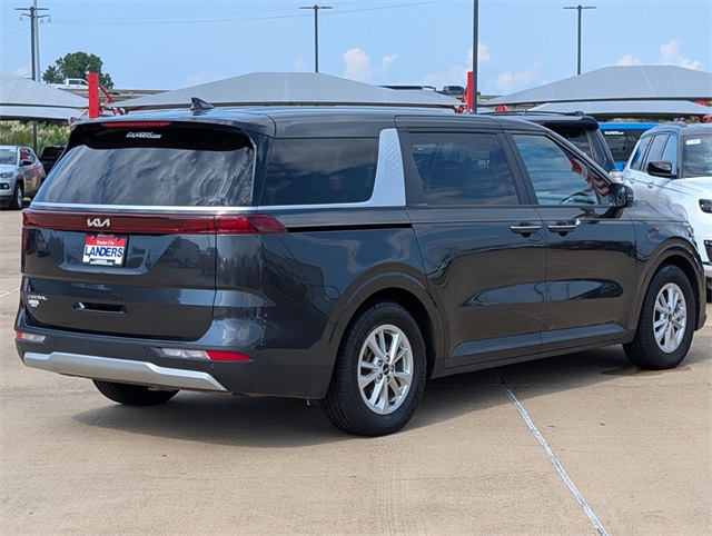 2024 Kia Carnival LX photo 4