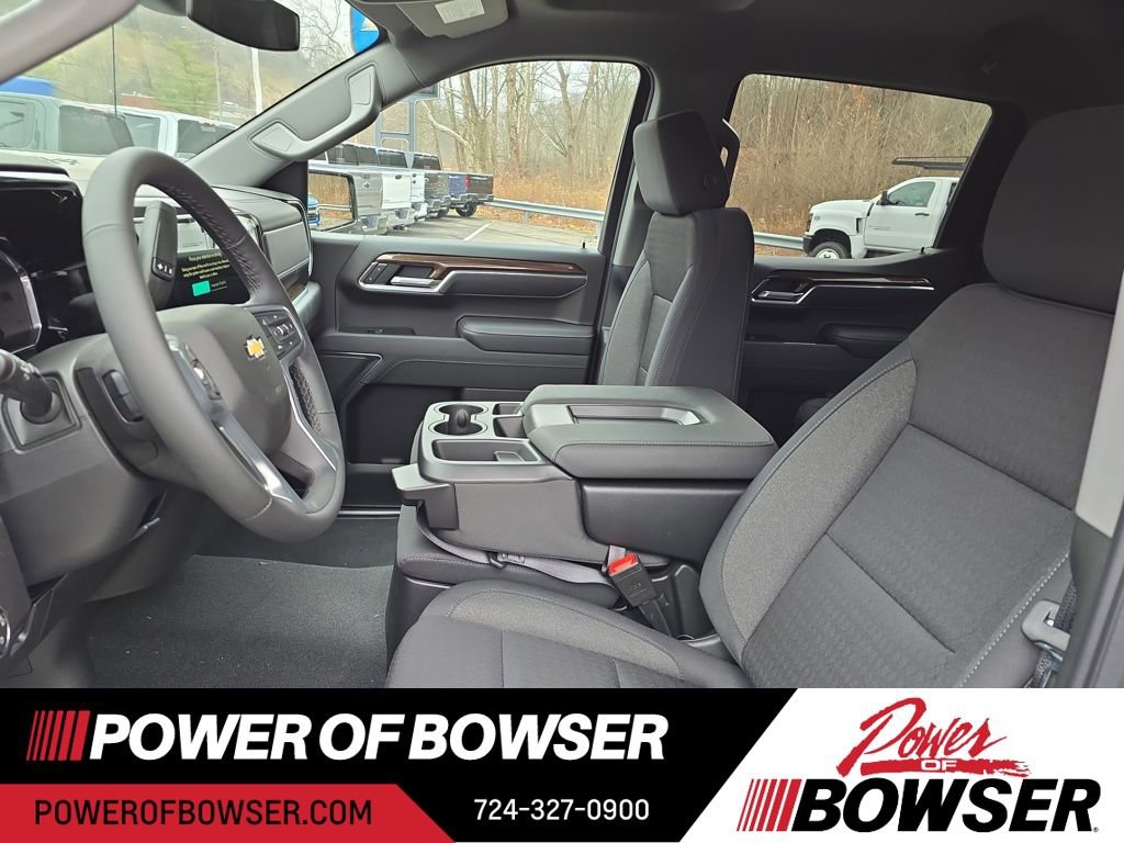 2026 Chevrolet Silverado 1500 LT photo 4