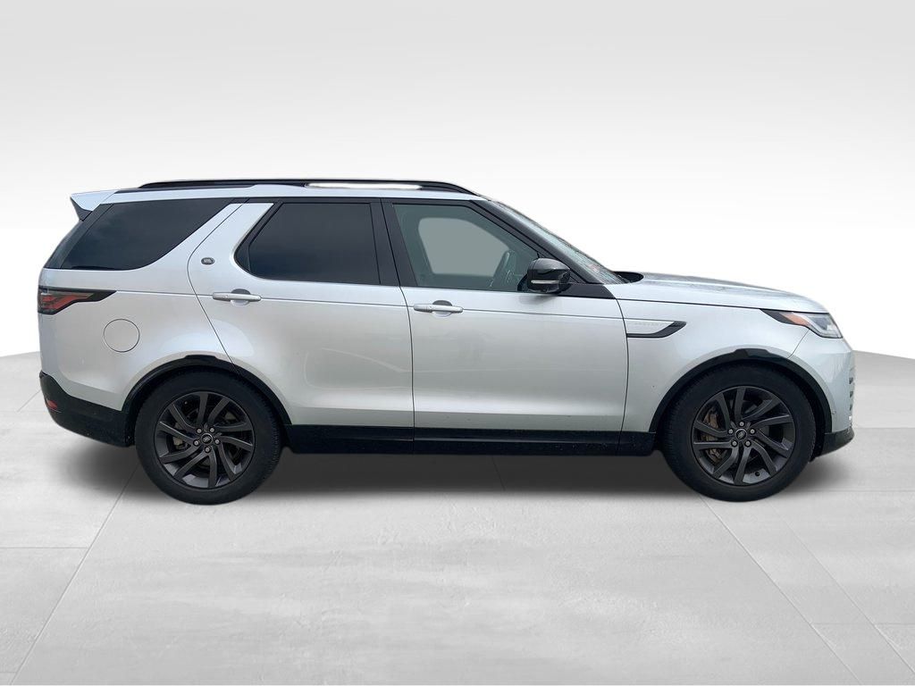2023 Land Rover Discovery S R-Dynamic photo 4