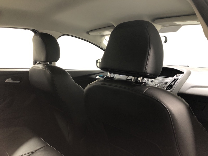 2016 Ford Focus SE photo 11