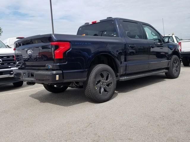 2025 Ford F-150 Lightning photo 2