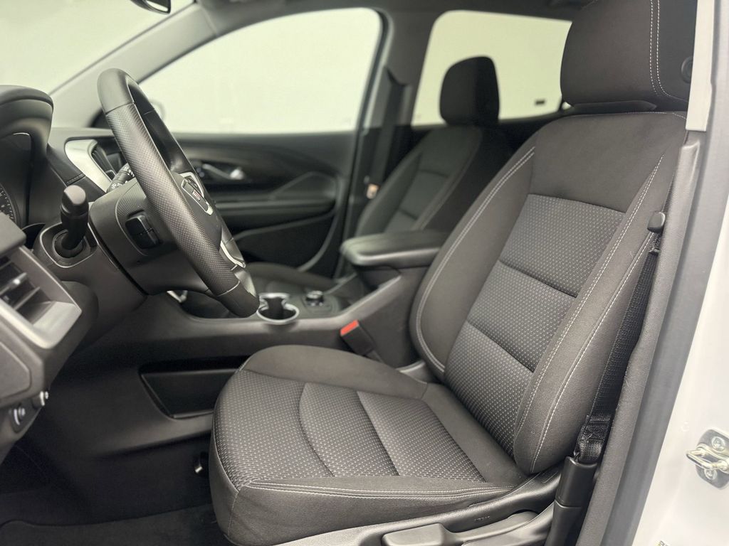 2024 Gmc Terrain SLE photo 5