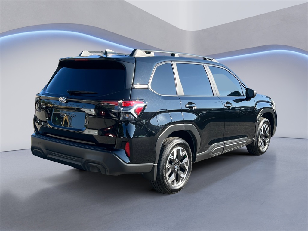 2025 Subaru Forester Premium Base photo 4