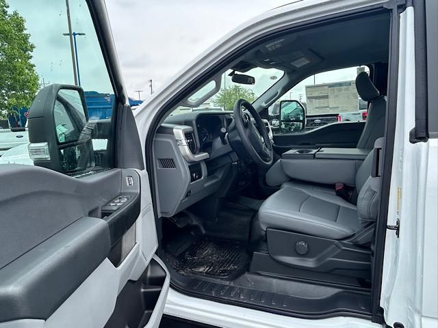 2025 Ford F-250 XL photo 23