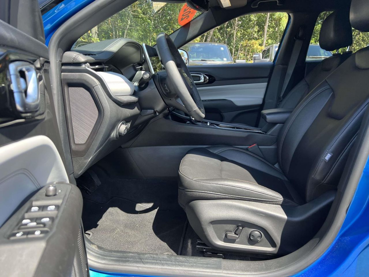 2024 Jeep Compass Limited photo 9