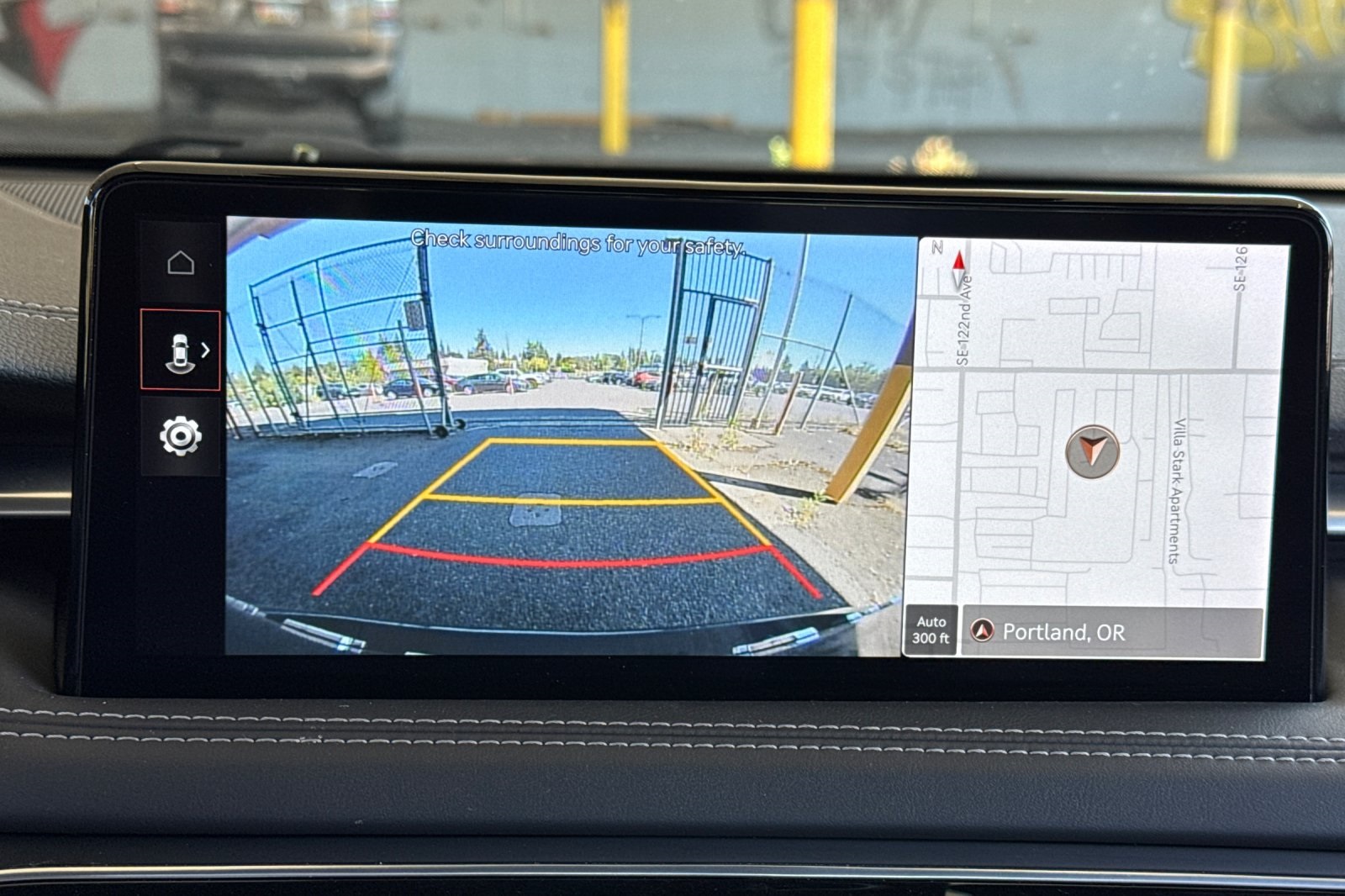 2023 Genesis G70 2.0T photo 19