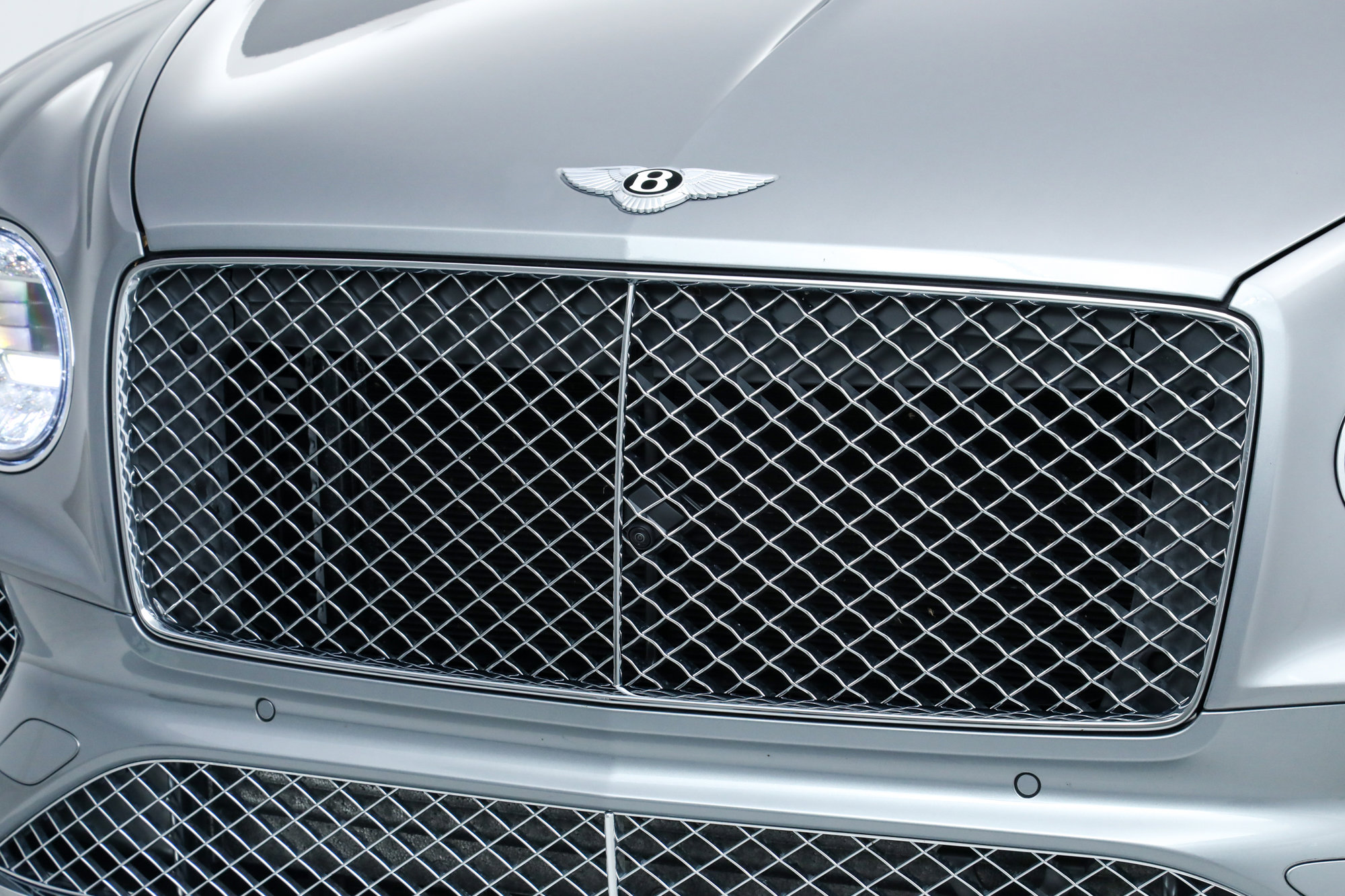 2022 Bentley Bentayga V8 First Edition photo 11