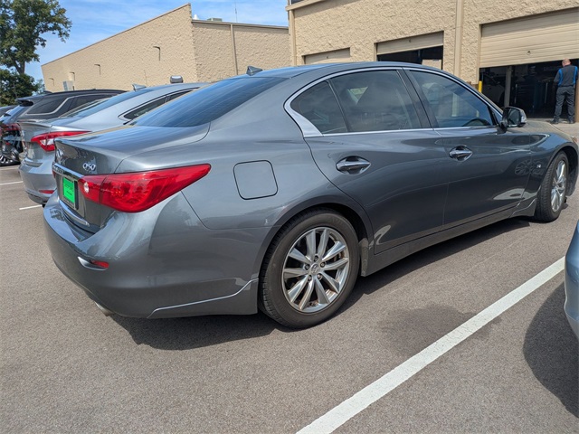 2015 Infiniti Q50 Premium photo 4