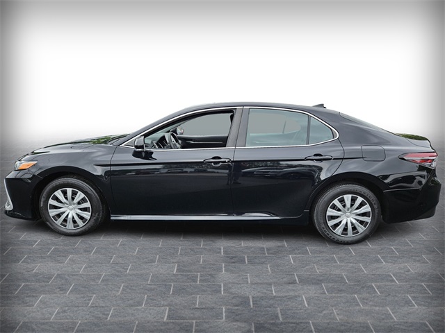 2022 Toyota Camry Hybrid LE photo 4