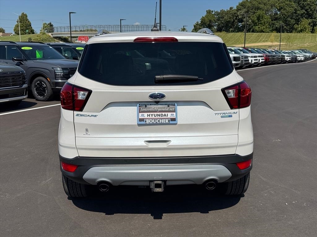 2019 Ford Escape Titanium photo 4