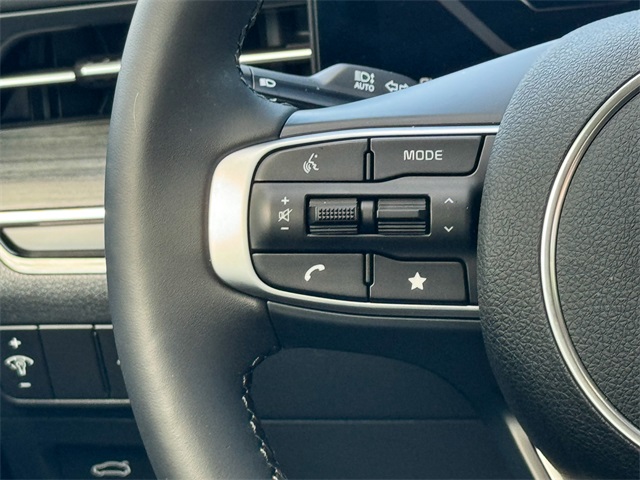 2025 Kia K5 EX photo 29