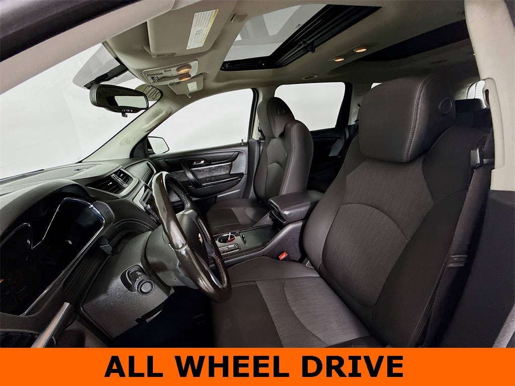 Used 2017 Chevrolet Traverse 1LT with VIN 1GNKVGKD5HJ147317 for sale in Stevens Point, WI