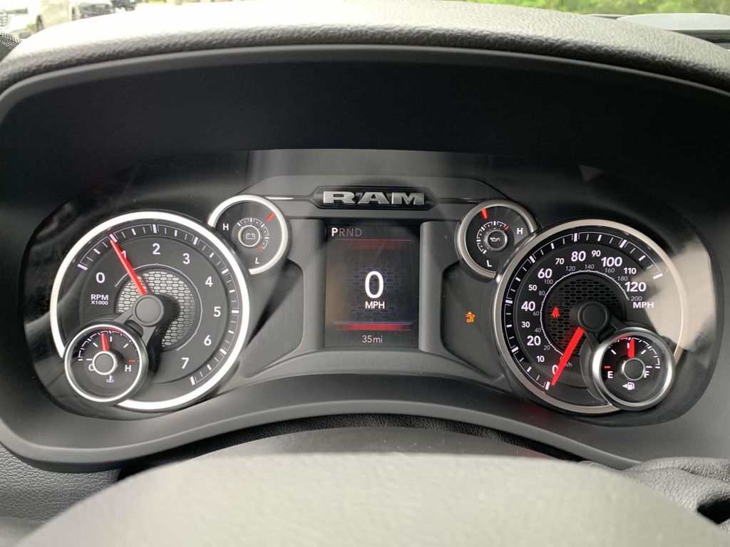 2025 Ram 2500 Tradesman photo 27