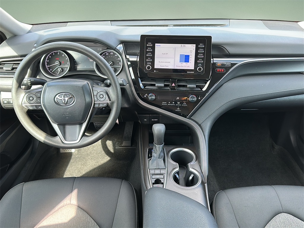 2022 Toyota Camry LE photo 14