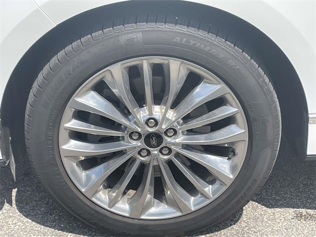 2021 Ford Edge Titanium photo 10