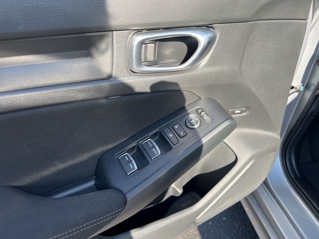2023 Honda Civic LX photo 26