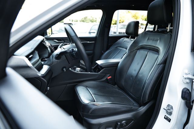 2022 Jeep Grand Cherokee Overland photo 21